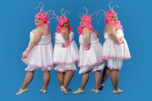 Шоу толстушек на праздни